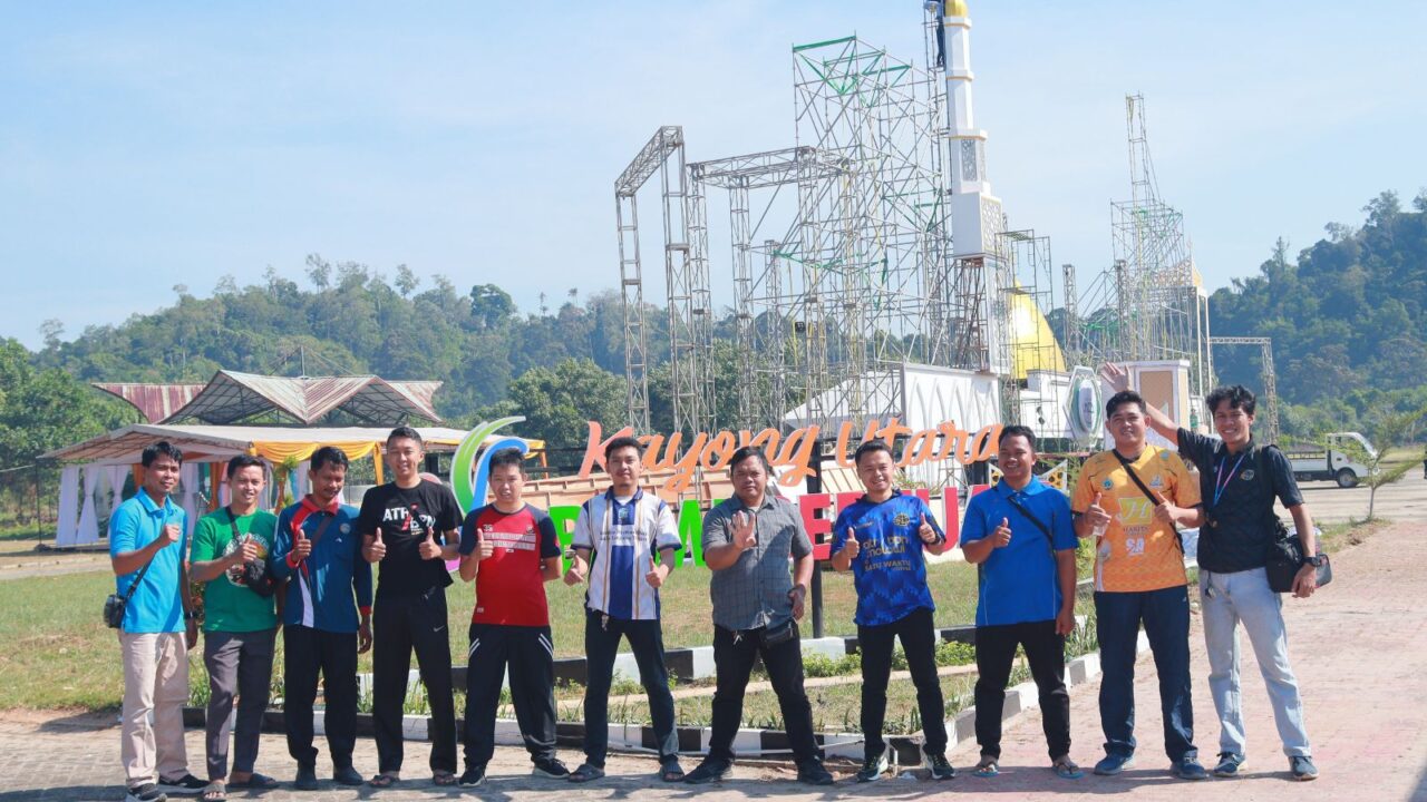 Semarak Persiapan MTQ Ke 34 Kalbar, Kantah Kayong Utara Ikuti Kerja Bakti Sebagai Bentuk Dukungan Kepada Pemerintah Kabupaten Kayong Utara